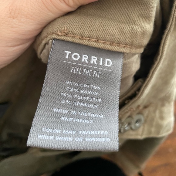 Torrid Khaki Pants Size 22 High Rise Jegging Snake Print Casual - Picture 10 of 11